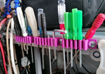 Держатель отверток (материал: PETG)